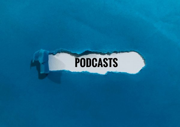 Quels sont les avantages de l'utilisation des podcasts pour une entreprise de marketing digital?